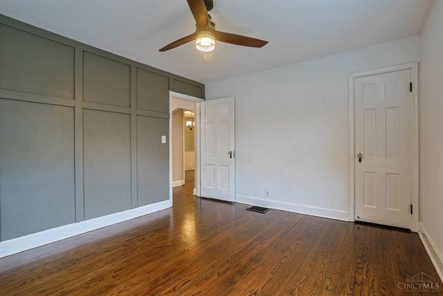 26 W Mills Avenue, Wyoming, OH 45215