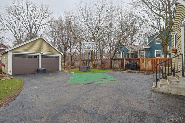 26 W Mills Avenue, Wyoming, OH 45215