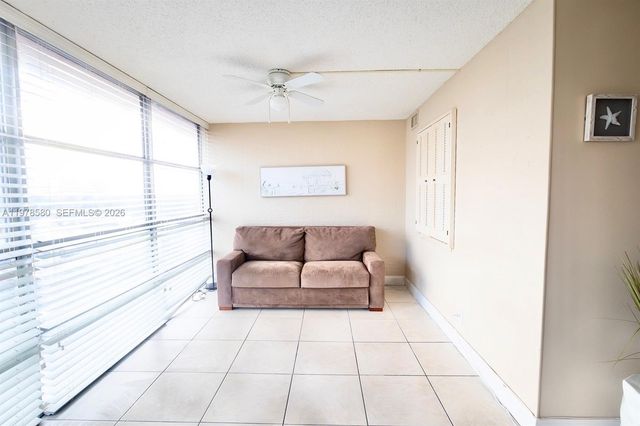 801 Three Islands Blvd 520, Hallandale Beach, FL 33009