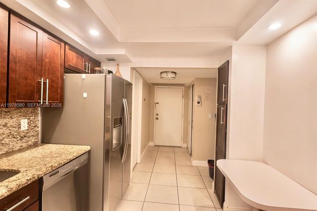 801 Three Islands Blvd 520, Hallandale Beach, FL 33009