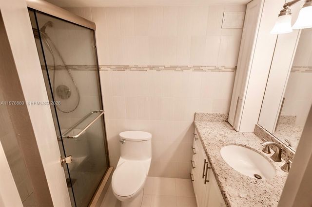 801 Three Islands Blvd 520, Hallandale Beach, FL 33009