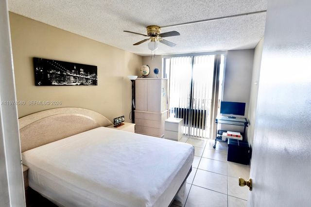 801 Three Islands Blvd 520, Hallandale Beach, FL 33009