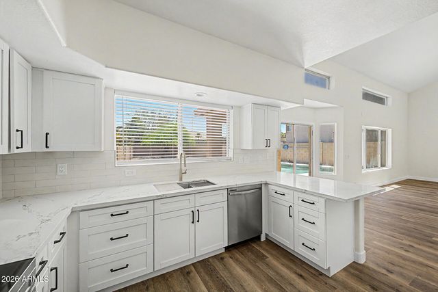 16652 S 24TH Place, Phoenix, AZ 85048