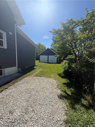586 Brittain Road, Akron, OH 44305