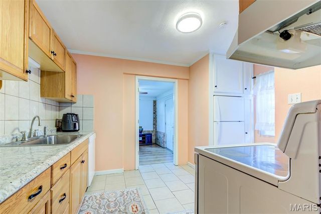 1436 Telegraph Road, St Louis, MO 63125