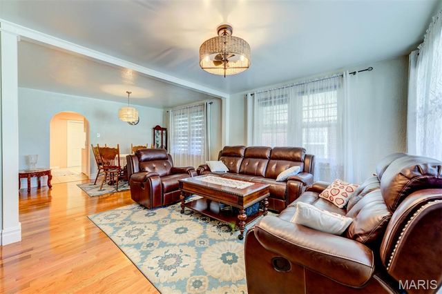 1436 Telegraph Road, St Louis, MO 63125