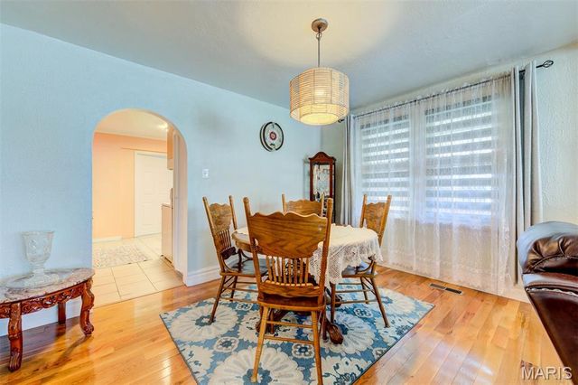 1436 Telegraph Road, St Louis, MO 63125