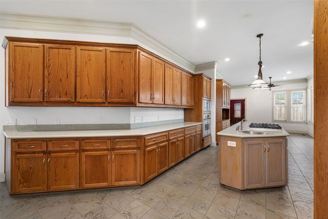 1513 Canyon Oaks Drive, Irving, TX 75061