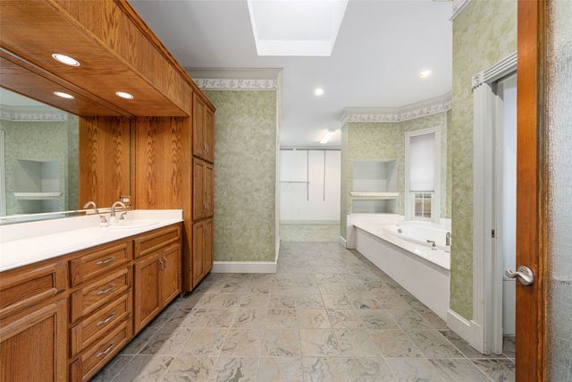 1513 Canyon Oaks Drive, Irving, TX 75061