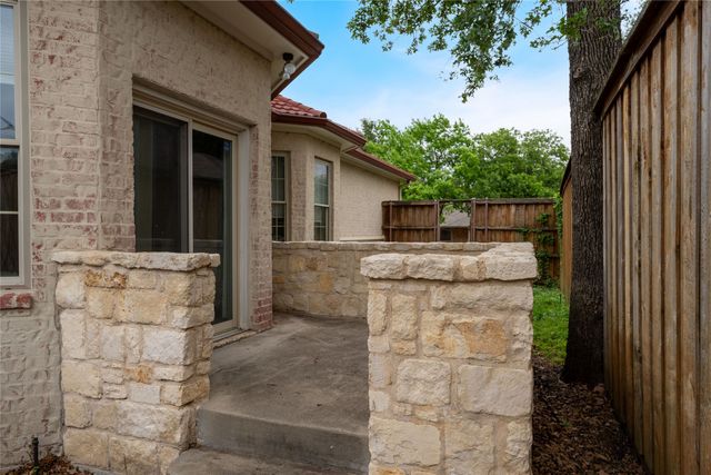 1513 Canyon Oaks Drive, Irving, TX 75061