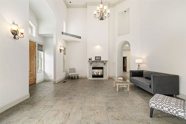1513 Canyon Oaks Drive, Irving, TX 75061