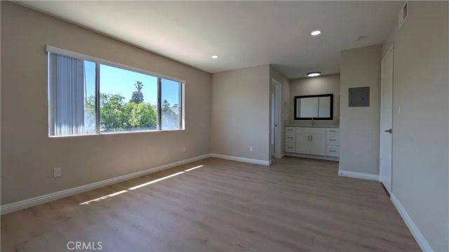 317 S Almansor 9, Alhambra, CA 91801