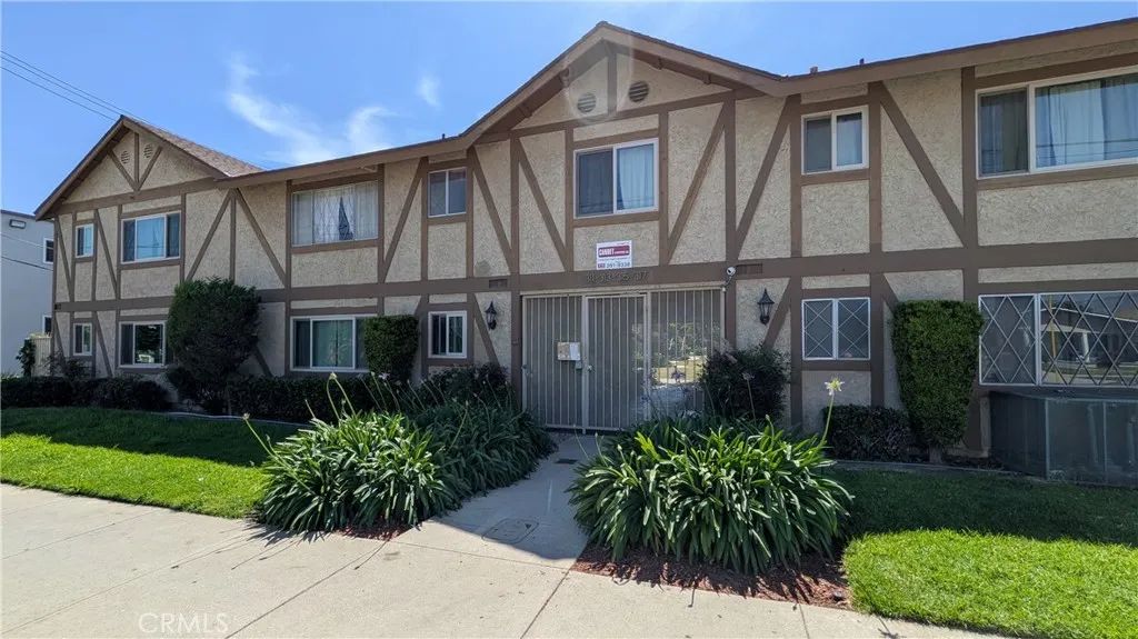 317 S Almansor 9, Alhambra, CA 91801