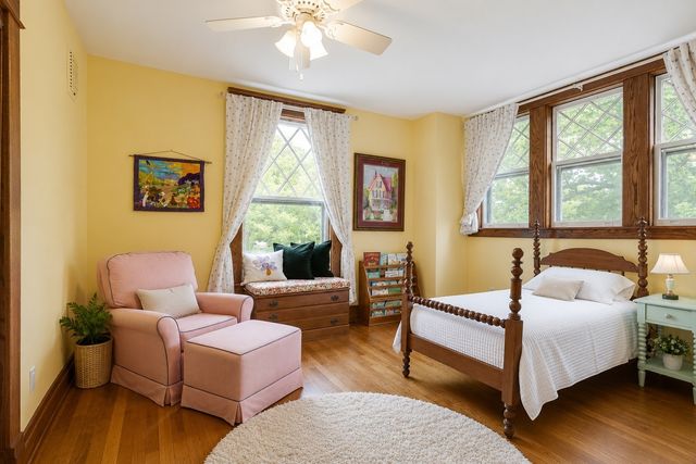 1715 Cedar Ln, Nashville, TN 37212