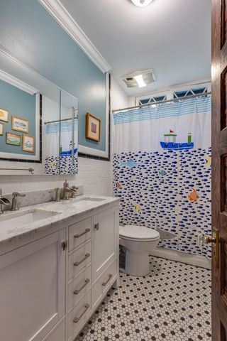 1715 Cedar Ln, Nashville, TN 37212