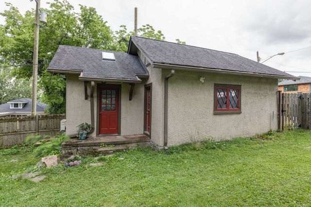1715 Cedar Ln, Nashville, TN 37212