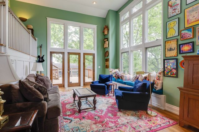 1715 Cedar Ln, Nashville, TN 37212