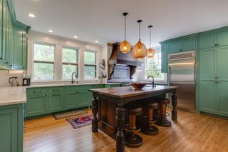 1715 Cedar Ln, Nashville, TN 37212