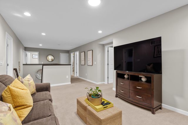 9261 Pickens Drive, Blacklick, OH 43004