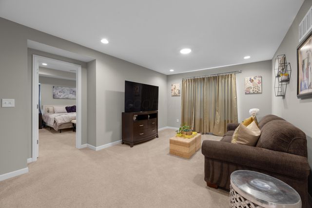 9261 Pickens Drive, Blacklick, OH 43004