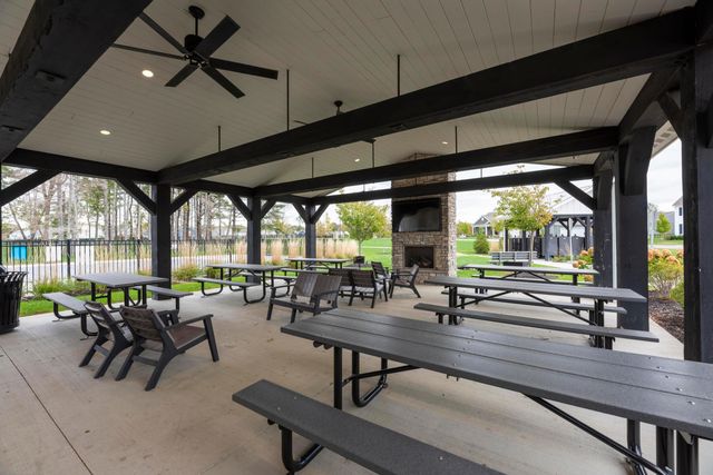 9261 Pickens Drive, Blacklick, OH 43004