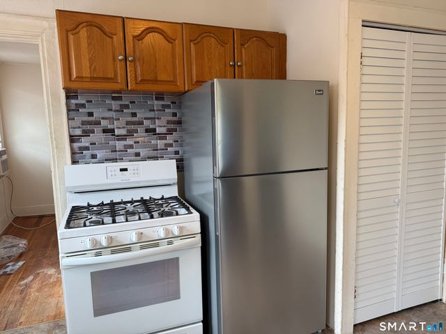 31 Lucy Street 3, Woodbridge, CT 06525