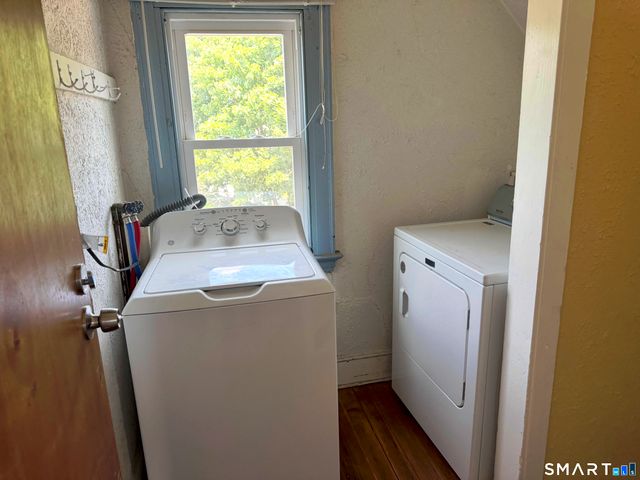 31 Lucy Street 3, Woodbridge, CT 06525