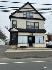 31 Lucy Street 3, Woodbridge, CT 06525