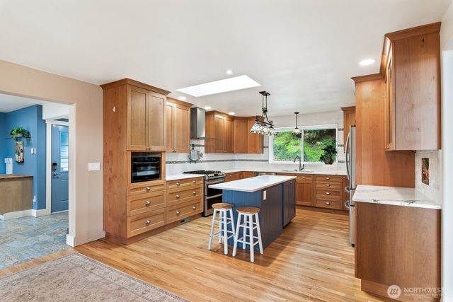 1107 Puesta Del Sol, Camano Island, WA 98282