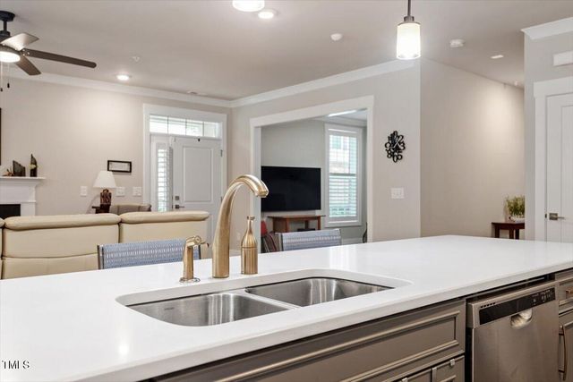 10310 Sablewood Drive 115, Raleigh, NC 27617