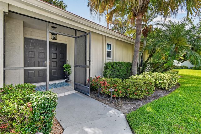 13289 Touchstone Place, Palm Beach Gardens, FL 33418