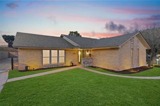 2317 Gibbs Williams Circle, Dallas, TX 75224