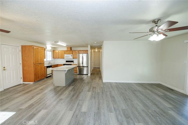 2246 First Street, Atwater, CA 95301