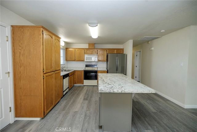 2246 First Street, Atwater, CA 95301