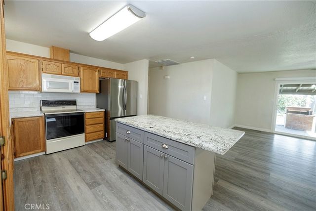 2246 First Street, Atwater, CA 95301