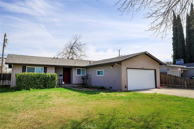 2246 First Street, Atwater, CA 95301