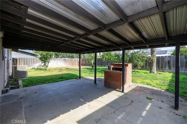 2246 First Street, Atwater, CA 95301