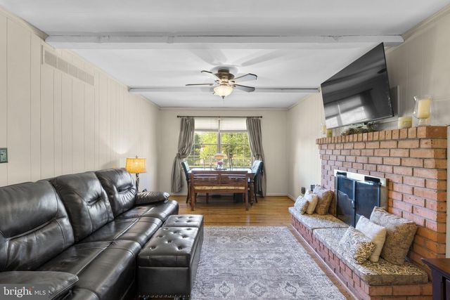 5008 LAKE CIR W, Columbia, MD 21044