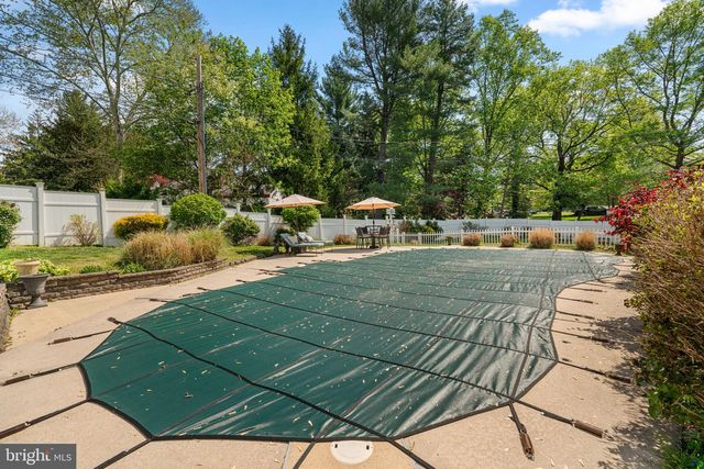 5008 LAKE CIR W, Columbia, MD 21044