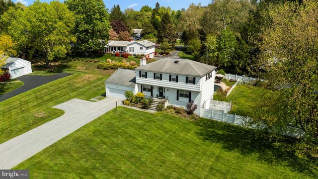 5008 LAKE CIR W, Columbia, MD 21044