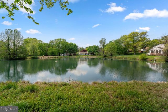 5008 LAKE CIR W, Columbia, MD 21044