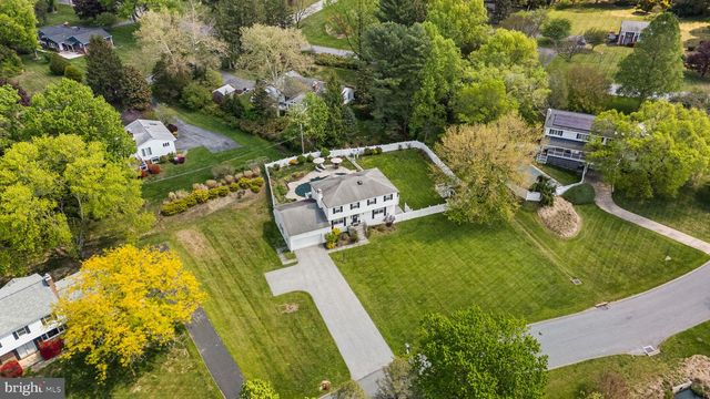5008 LAKE CIR W, Columbia, MD 21044