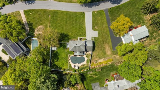 5008 LAKE CIR W, Columbia, MD 21044