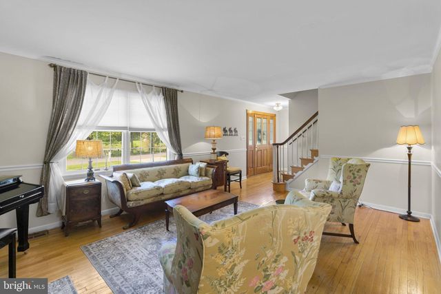 5008 LAKE CIR W, Columbia, MD 21044