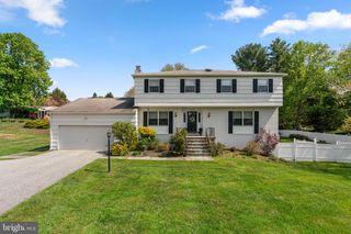 5008 LAKE CIR W, Columbia, MD 21044