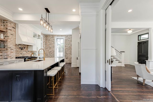 1231 S Alamo, San Antonio, TX 78210