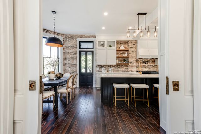 1231 S Alamo, San Antonio, TX 78210