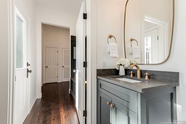 1231 S Alamo, San Antonio, TX 78210