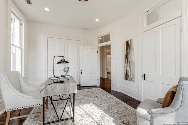 1231 S Alamo, San Antonio, TX 78210