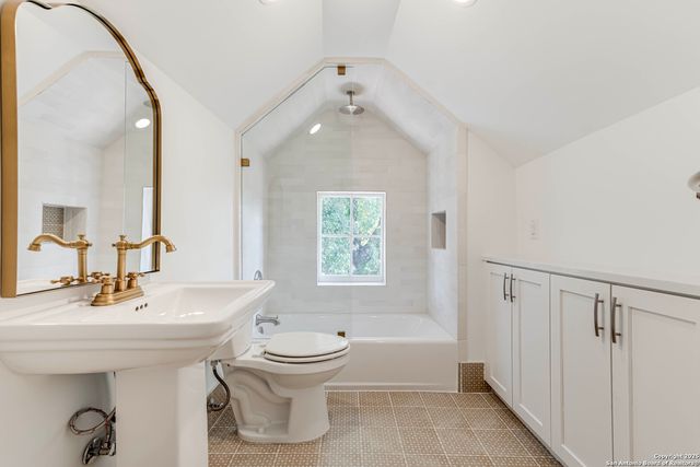 1231 S Alamo, San Antonio, TX 78210